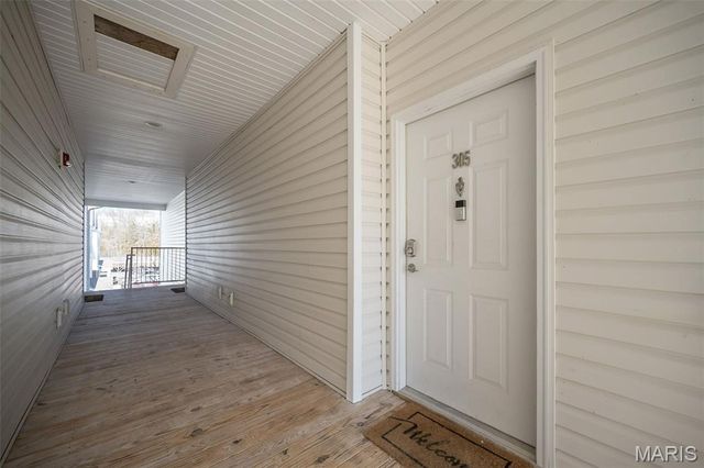 37 Kassebaum Lane 305, St Louis, MO 63129