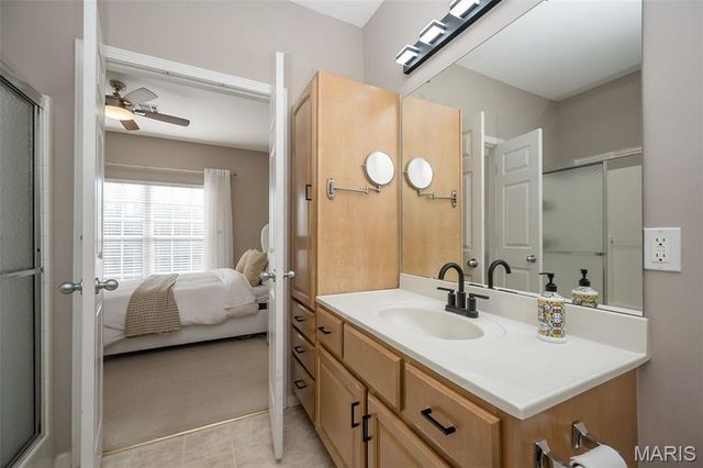 37 Kassebaum Lane 305, St Louis, MO 63129