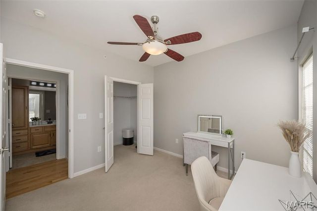 37 Kassebaum Lane 305, St Louis, MO 63129