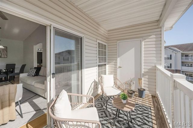 37 Kassebaum Lane 305, St Louis, MO 63129