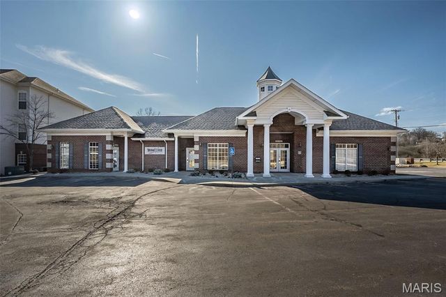 37 Kassebaum Lane 305, St Louis, MO 63129