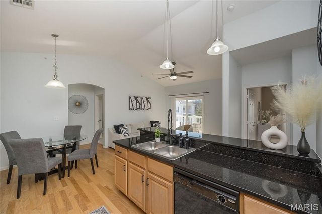 37 Kassebaum Lane 305, St Louis, MO 63129