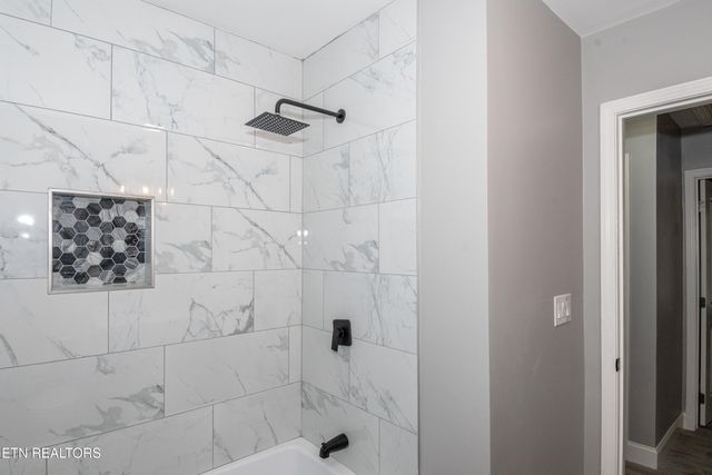 2419 Cecil Ave, Knoxville, TN 37917