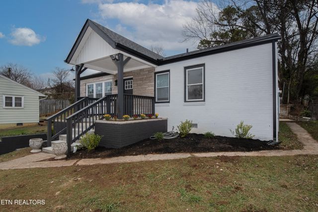 2419 Cecil Ave, Knoxville, TN 37917