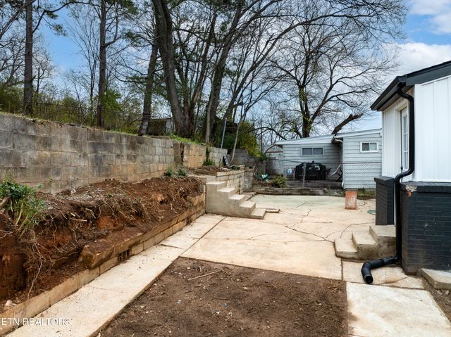 2419 Cecil Ave, Knoxville, TN 37917