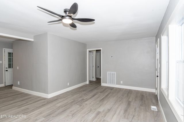 2419 Cecil Ave, Knoxville, TN 37917