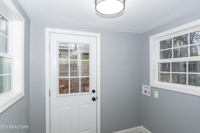 2419 Cecil Ave, Knoxville, TN 37917