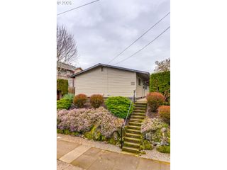 3954 N BORTHWICK Ave, Portland, OR 97227
