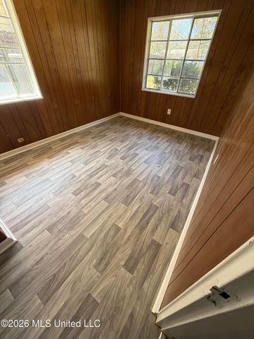 3938 Oakhill Drive, Jackson, MS 39206