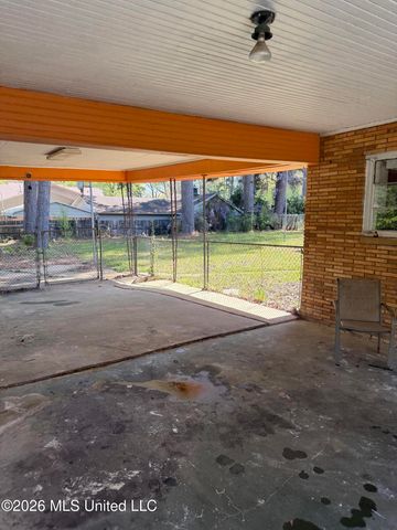 3938 Oakhill Drive, Jackson, MS 39206