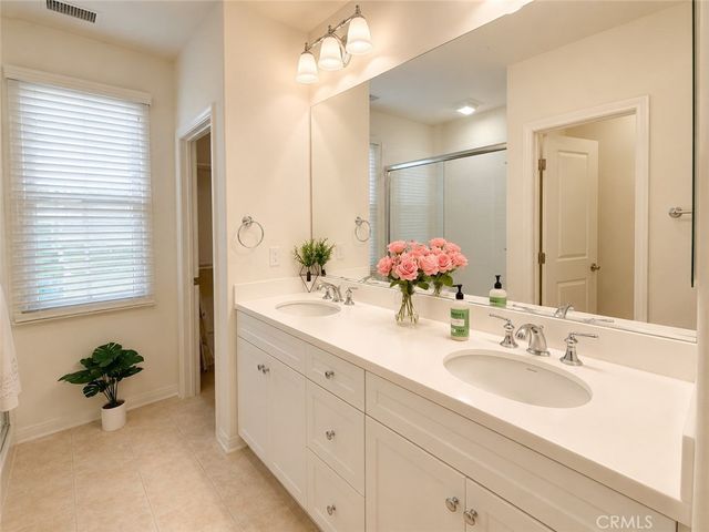 66 Overbrook, Irvine, CA 92620