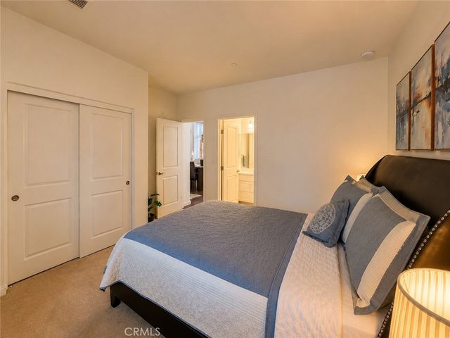 66 Overbrook, Irvine, CA 92620