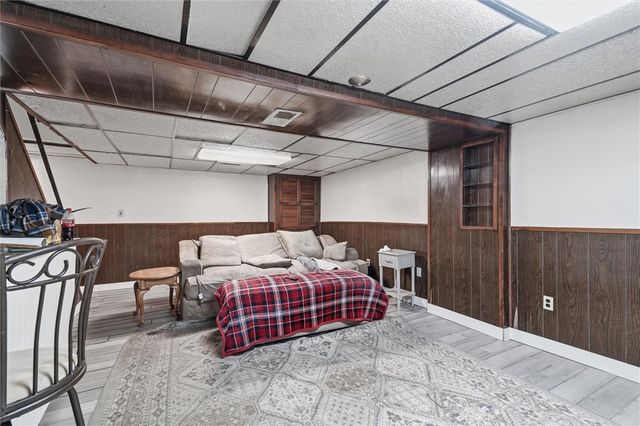 954 Ellen Drive, Baldwin Boro, PA 15227