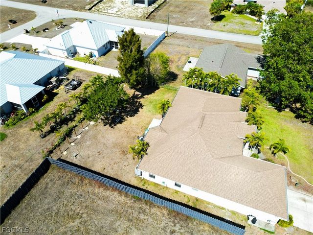 2620 NE 21st CT, Cape Coral, FL 33909