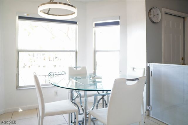 2620 NE 21st CT, Cape Coral, FL 33909