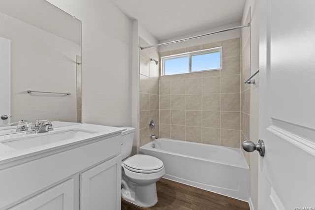 154 Double L Dr, Comfort, TX 78013