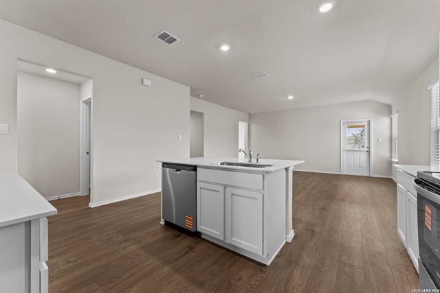 154 Double L Dr, Comfort, TX 78013