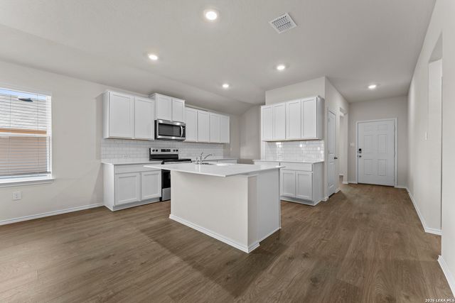 154 Double L Dr, Comfort, TX 78013