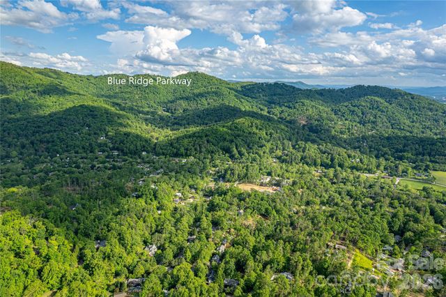 99999 BLACK OAK Drive 13, Asheville, NC 28804