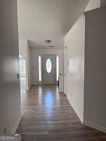 2400 Miller Oaks Circle, Decatur, GA 30035