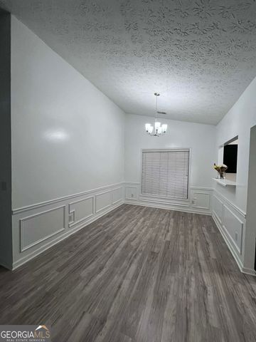 2400 Miller Oaks Circle, Decatur, GA 30035