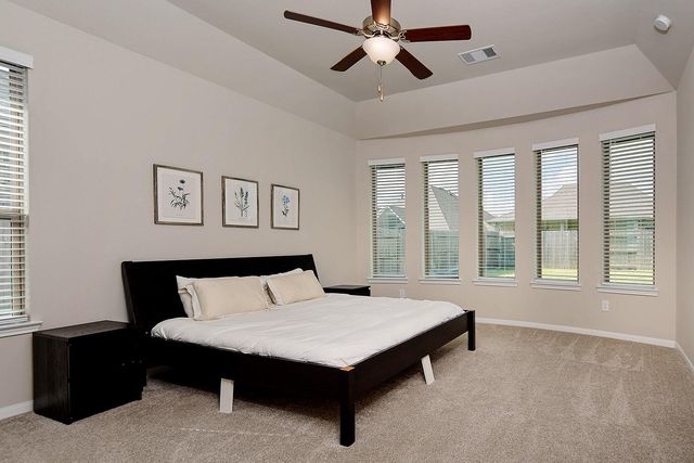 32236 Highwood Green Lane, Conroe, TX 77385