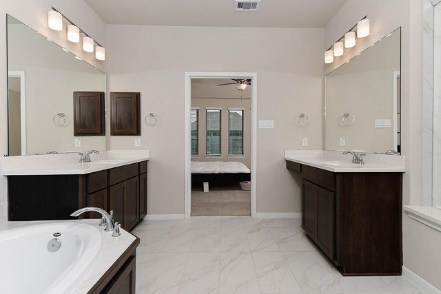 32236 Highwood Green Lane, Conroe, TX 77385