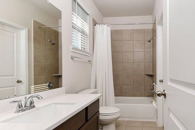 32236 Highwood Green Lane, Conroe, TX 77385