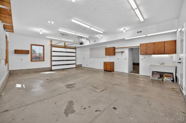 3005 Smith Road, Chester Twp, OH 45177