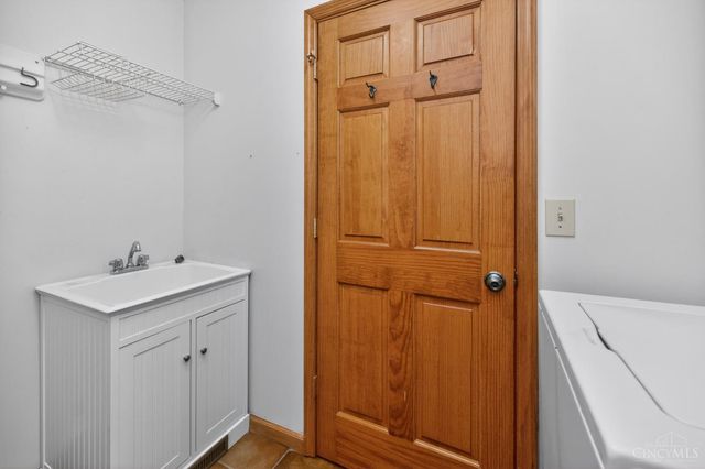 3005 Smith Road, Chester Twp, OH 45177