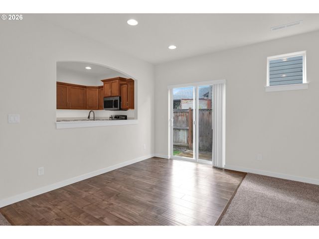 32944 E LINCOLN Way, Eugene, OR 97408