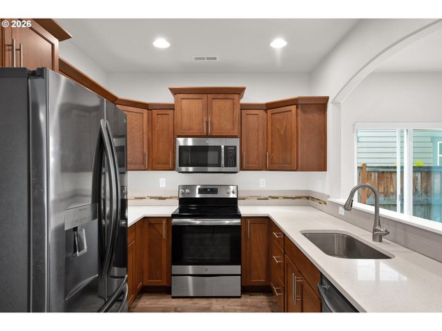 32944 E LINCOLN Way, Eugene, OR 97408