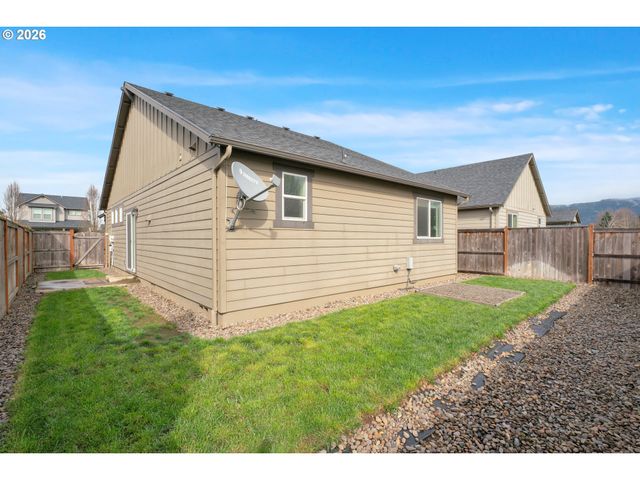 32944 E LINCOLN Way, Eugene, OR 97408