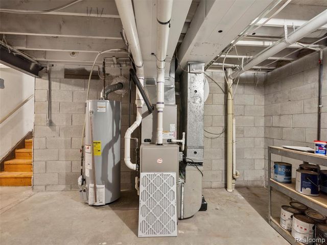 970 Golfview Drive, Lake Orion, MI 48362