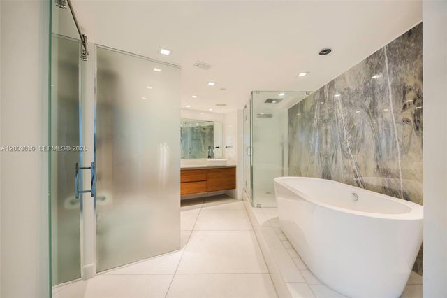 2127 Brickell Avenue 1805, Miami, FL 33129