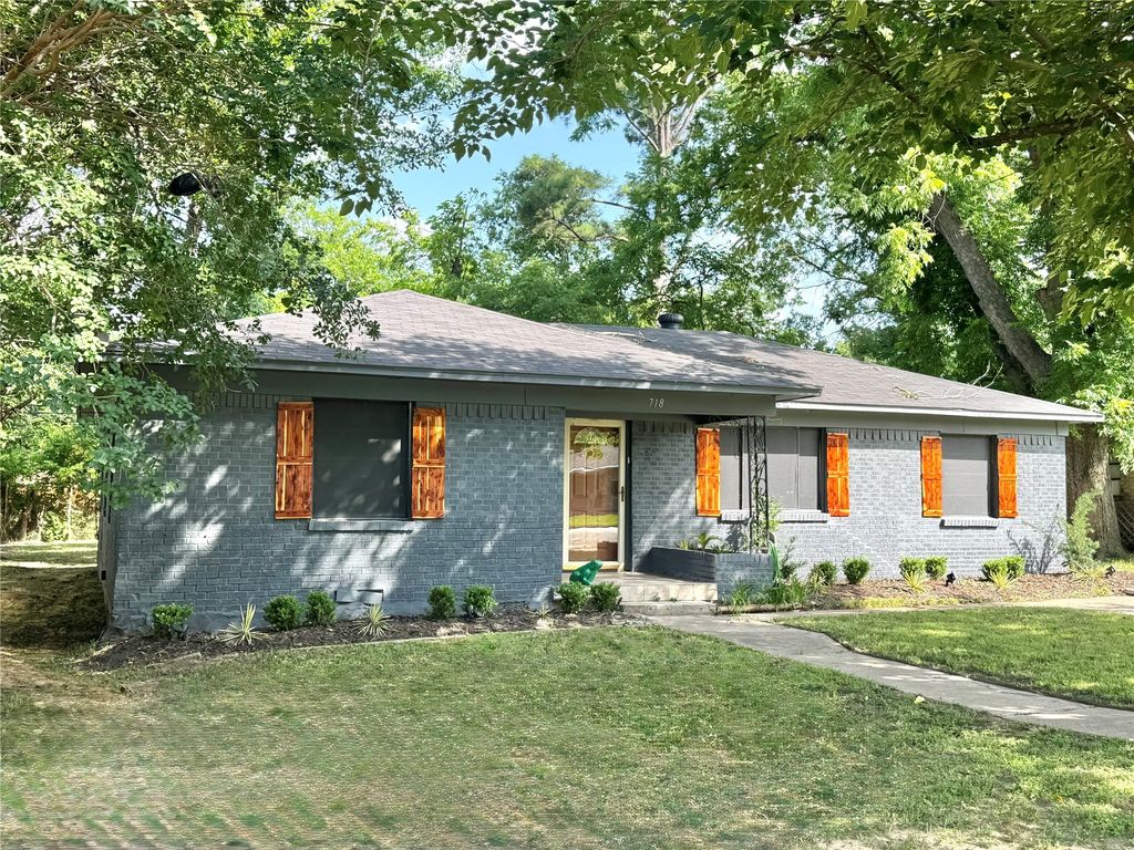 718 Jack Street, Seagoville, TX 75159