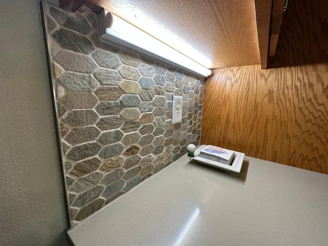 607 13th Avenue N, Moorhead, MN 56560