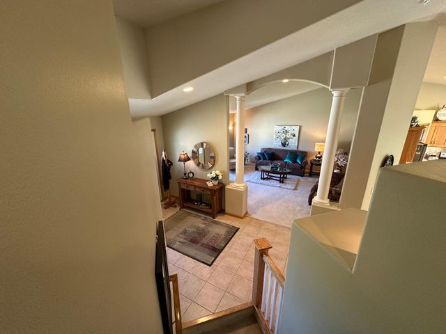 607 13th Avenue N, Moorhead, MN 56560