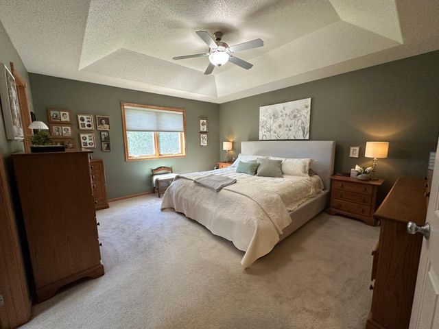 607 13th Avenue N, Moorhead, MN 56560