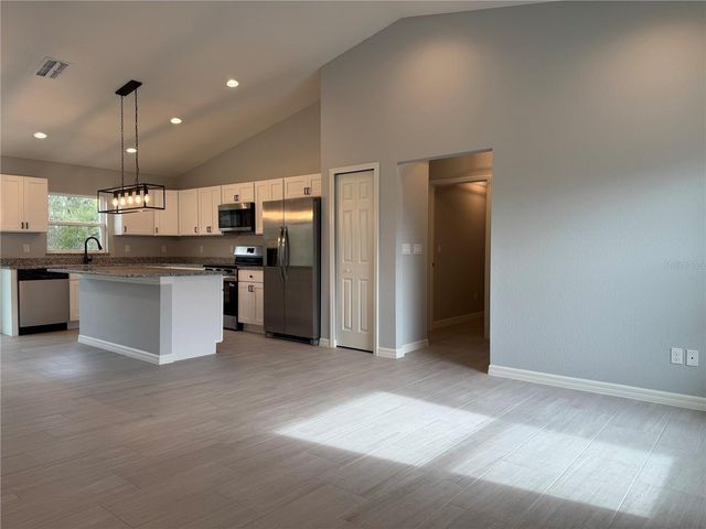 12133 SE 89TH AVENUE, Belleview, FL 34420