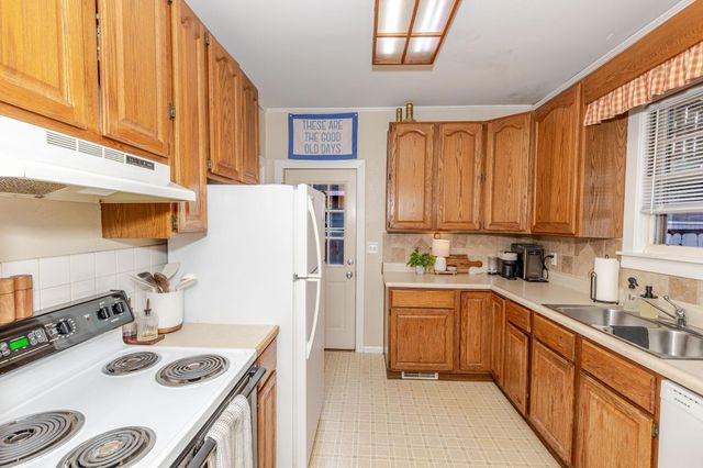 1638 9th Street N, Fargo, ND 58102