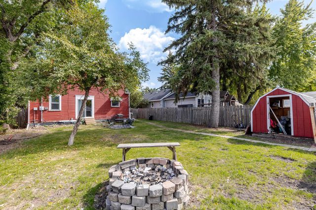 1638 9th Street N, Fargo, ND 58102