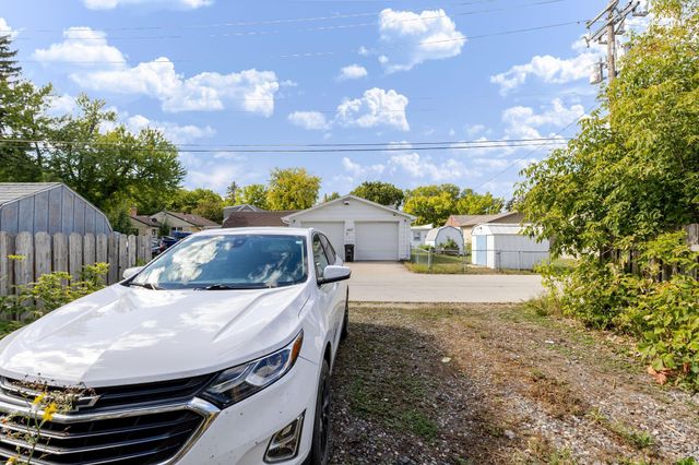 1638 9th Street N, Fargo, ND 58102