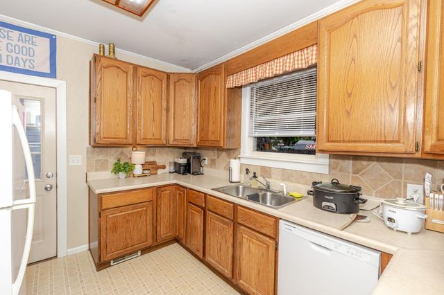 1638 9th Street N, Fargo, ND 58102