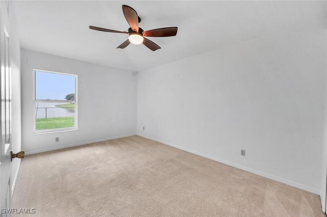 1094 Grove DR, Naples, FL 34120