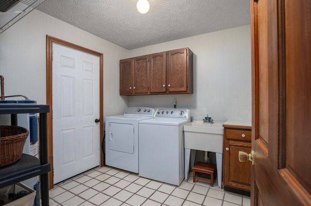 1709 Hunters Rest Court, Lexington, KY 40515