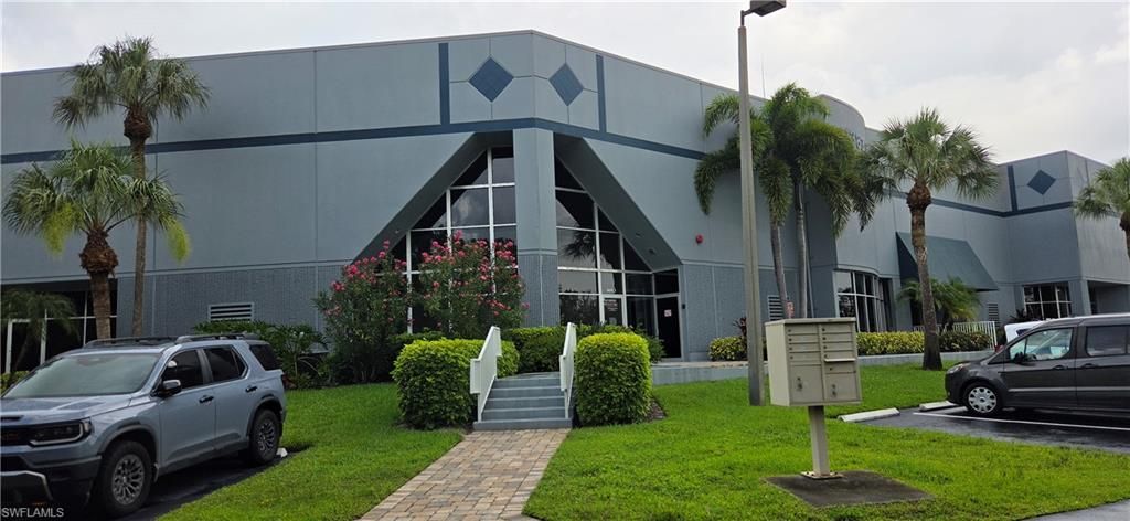 13830 Jetport Commerce PKWY 3, FORT MYERS, FL 33913 — exterior