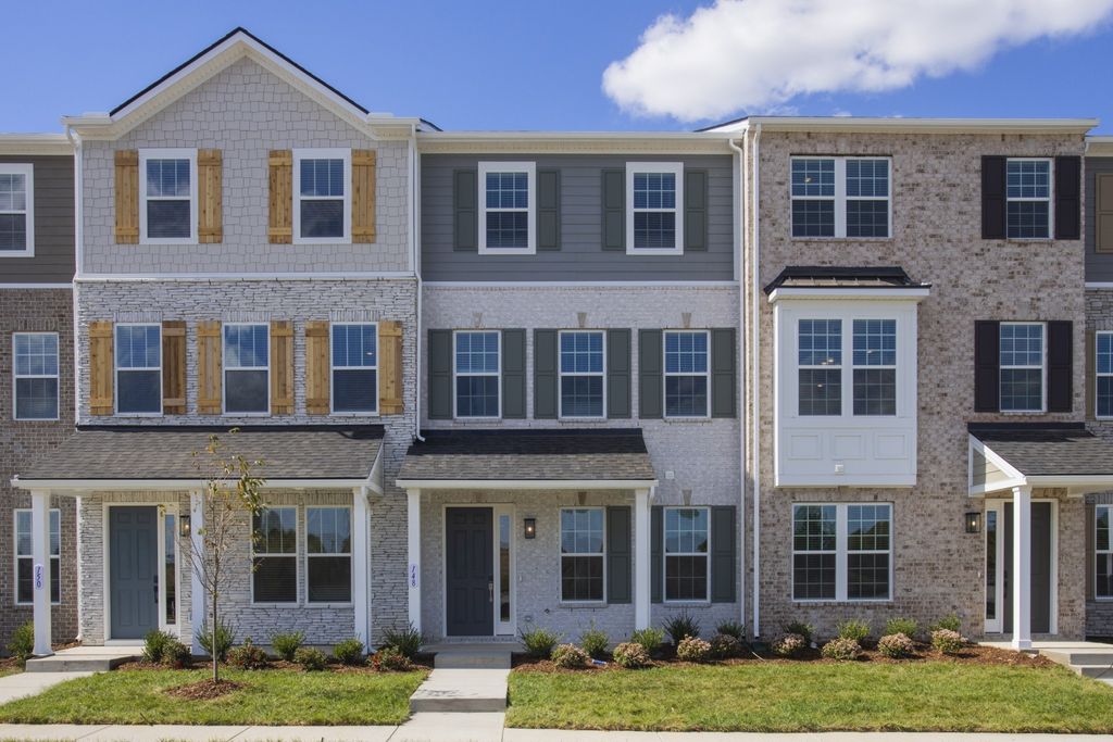 148 Barton Village Boulevard, Lebanon, TN 37090