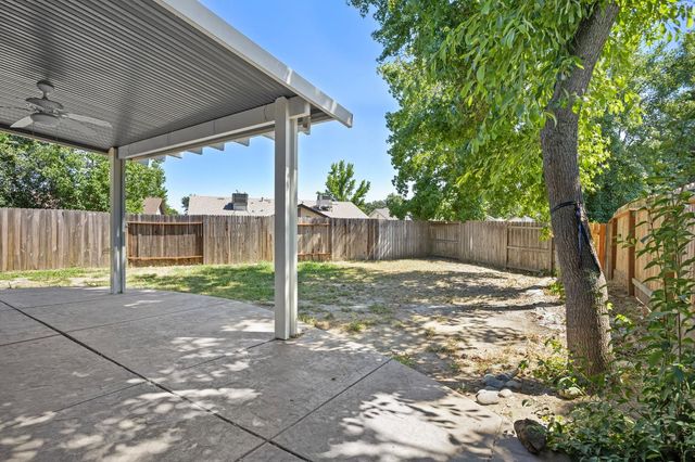 6054 Peoria Dr, Citrus Heights, CA 95621