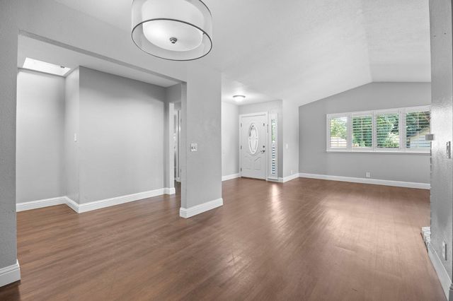 6054 Peoria Dr, Citrus Heights, CA 95621
